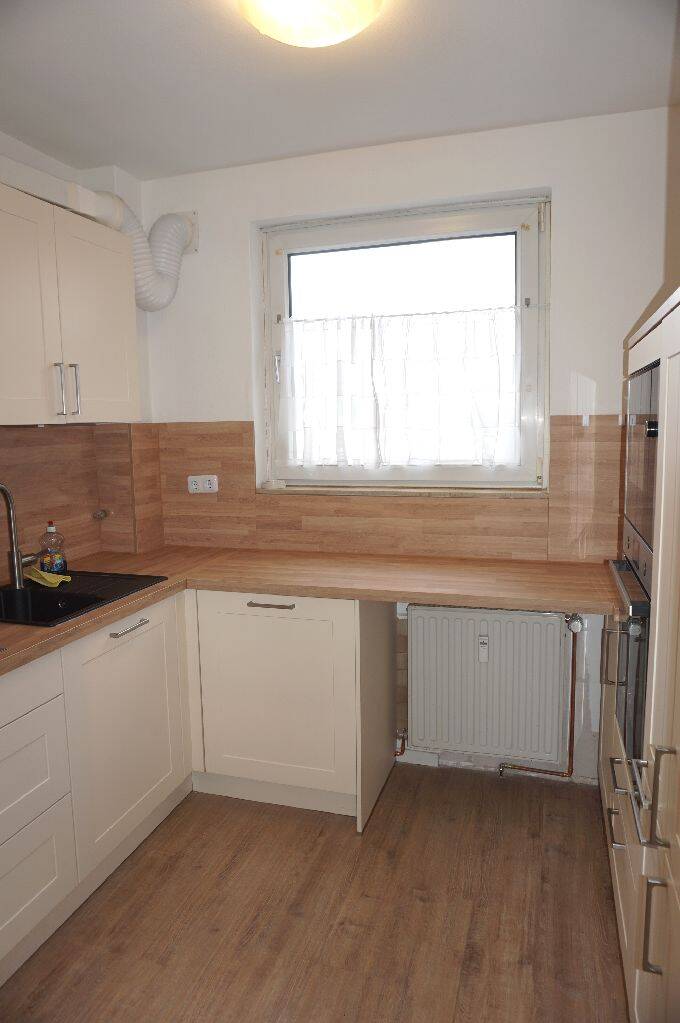 Vermietete 3-Zimmer-Wohnung mit Balkon, Einbauküche und Garage in Leverkusen-Steinbüchel – Leverkusen – Vorschaubild 3