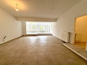 Stilvolle 2,5-Zimmer-Wohnung oder Gewerbeeinheit- frisch renoviert & sofort bezugsfrei! – 47137 Duisburg – Vorschaubild 5