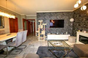 Ein Zuhause zum Wohlfühlen - helle 4-Zimmer-Wohnung mit Balkon & eigenem Stellplatz