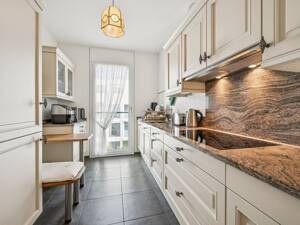 Großzügige und helle 4-Zimmer-Wohnung in der Rosenpark-Residenz in Vaihingen – 70563 Stuttgart – Vorschaubild 9