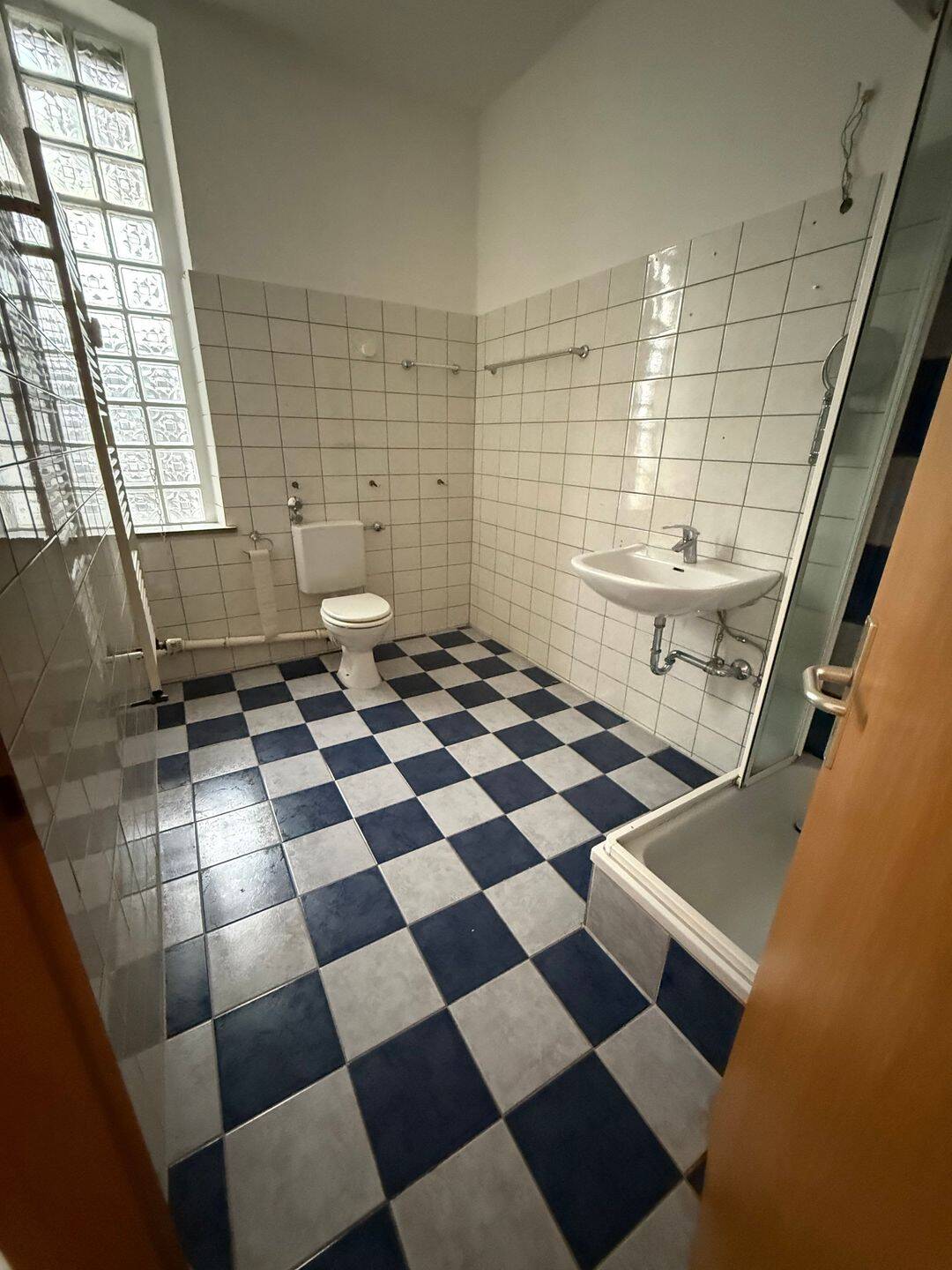 Mehrfamilienhaus mit 3 WE und 1 Ladenlokal als Anlageobjekt oder zur Eigennutzung – Duisburg – Vorschaubild 8