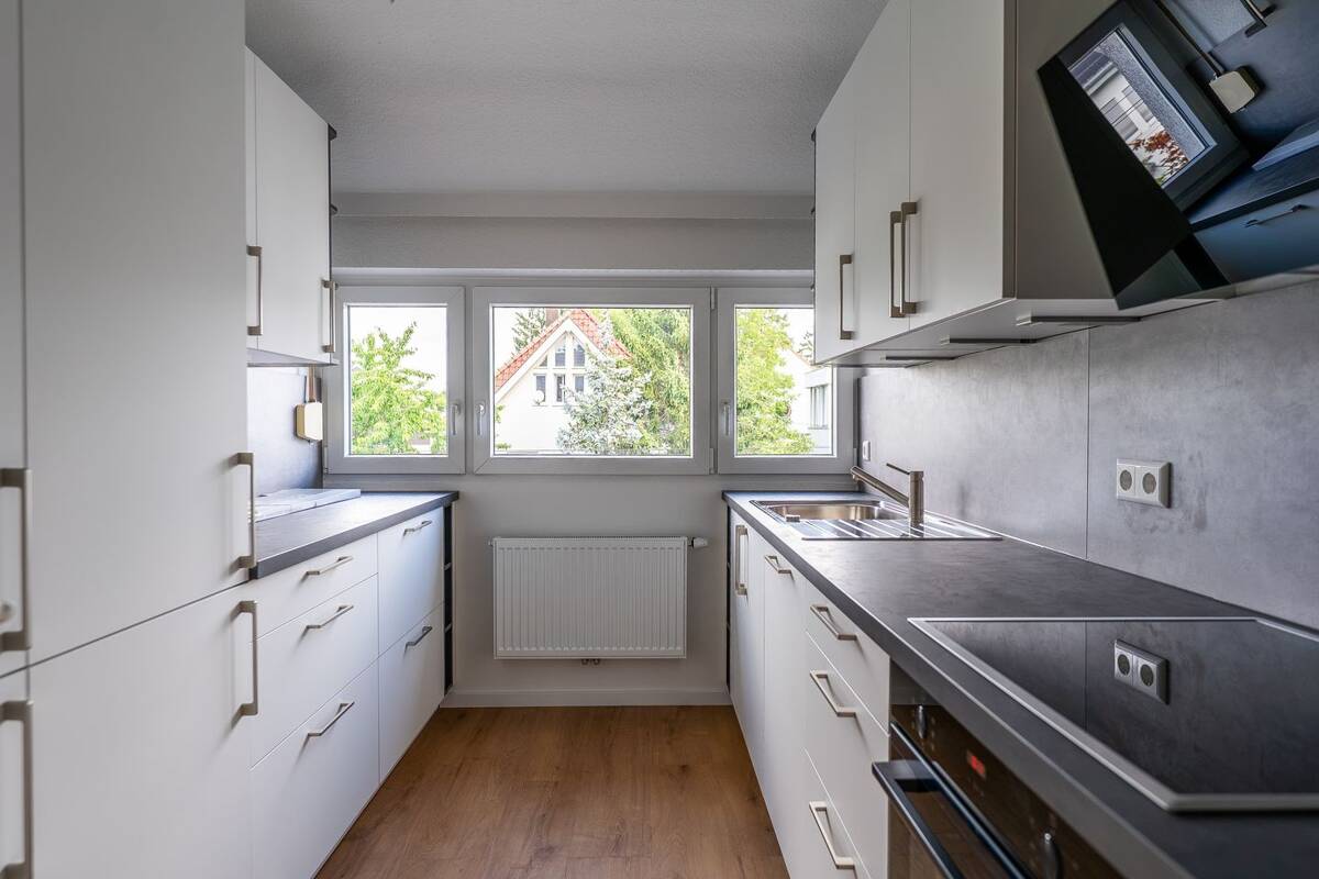 Modernisierte 3,5-Zimmer-Wohnung im Ortskern von S-Möhringen – 70567 Stuttgart – Bild 1 von 8