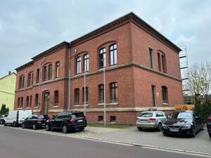 Exklusive 3- Zimmer Wohnung mit EBK,Balkon u. SP zu vermieten!
