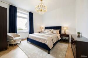 BOULEVARD-FLAIR & ALTBAU-CHARME - 2 Zimmer, die Adolfsallee vor der Tür | Wiesbaden – 65185 Wiesbaden – Vorschaubild 2
