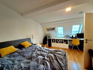 neuwertige Penthouse-Wohnung mitten im Westen, Penthouse, Blick über Stuttgart – 70176 Stuttgart – Vorschaubild 7