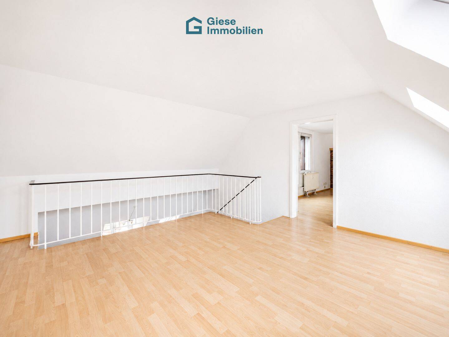 Traumhafte Maisonette mit Weitblick - sofort einziehen! – Stuttgart – Vorschaubild 5