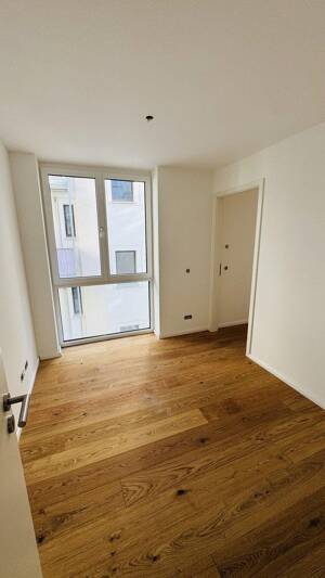 Charmante 2,5-Zimmer-Wohnung im ruhigen Rückgebäude (Erstbezug nach Kernsanierung) – 80339 München – Vorschaubild 3