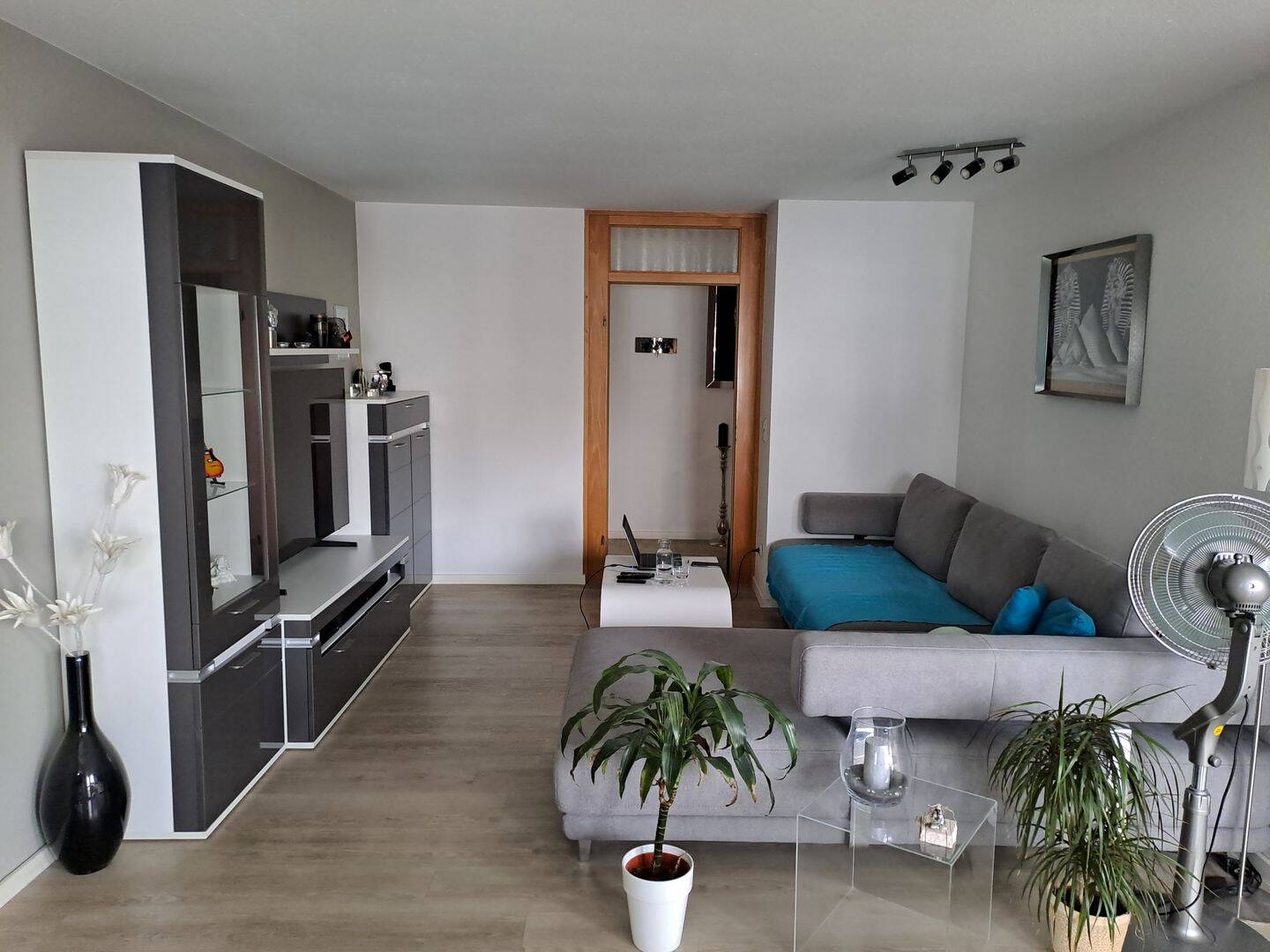 Helle und sehr gepflegte 2-Zimmer-Eigentumswohnung mit Balkon in Erlangen Büchenbach