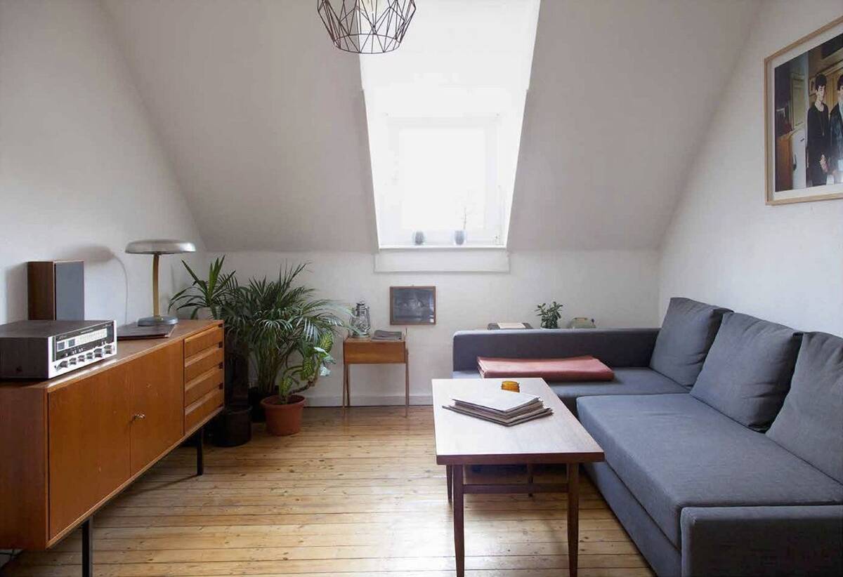 ALTBAU-CHARME! Einfach & günstig wohnen über den Dächern von Offenbach! – 63069 Offenbach am Main – Bild 1 von 9