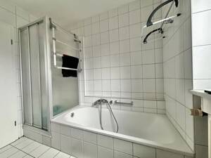Provisionsfreie 3-Zimmer-Wohnung mit Süd-Balkon, TG-Stellplatz & Fußbodenheizung – 85055 Ingolstadt – Vorschaubild 7