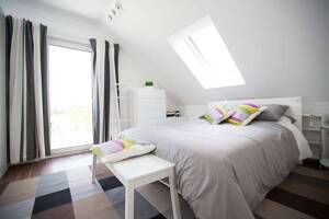 Viel Platz für Jung und Alt: Mehrgenerationenhaus mit exklusivem Grundstück in Bielefeld – 33729 Bielefeld – Vorschaubild 9