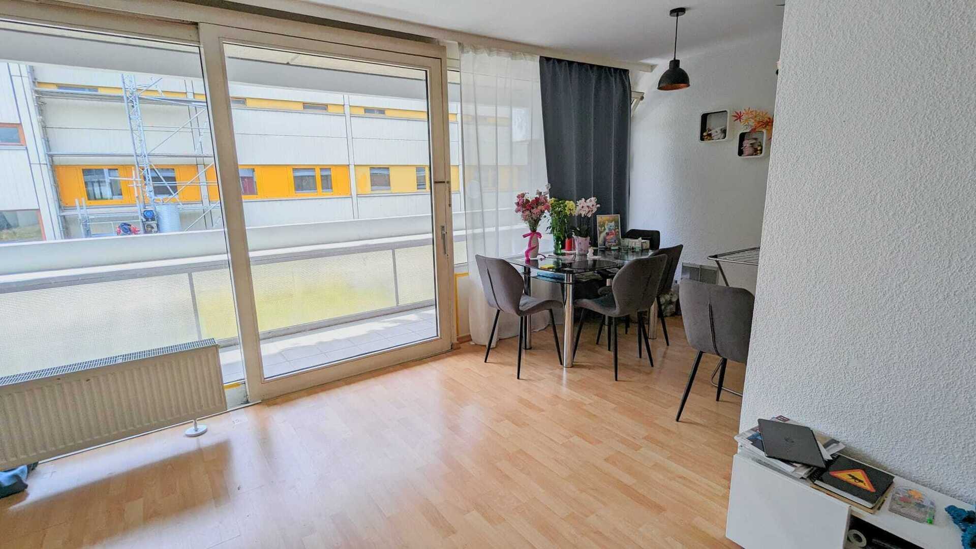 Ihr neues IMMOBILIEN QUARTIER: Gepflegte & gut vermietete 2-Zimmer Wohnung im Ihmezentrum – Hannover – Vorschaubild 3