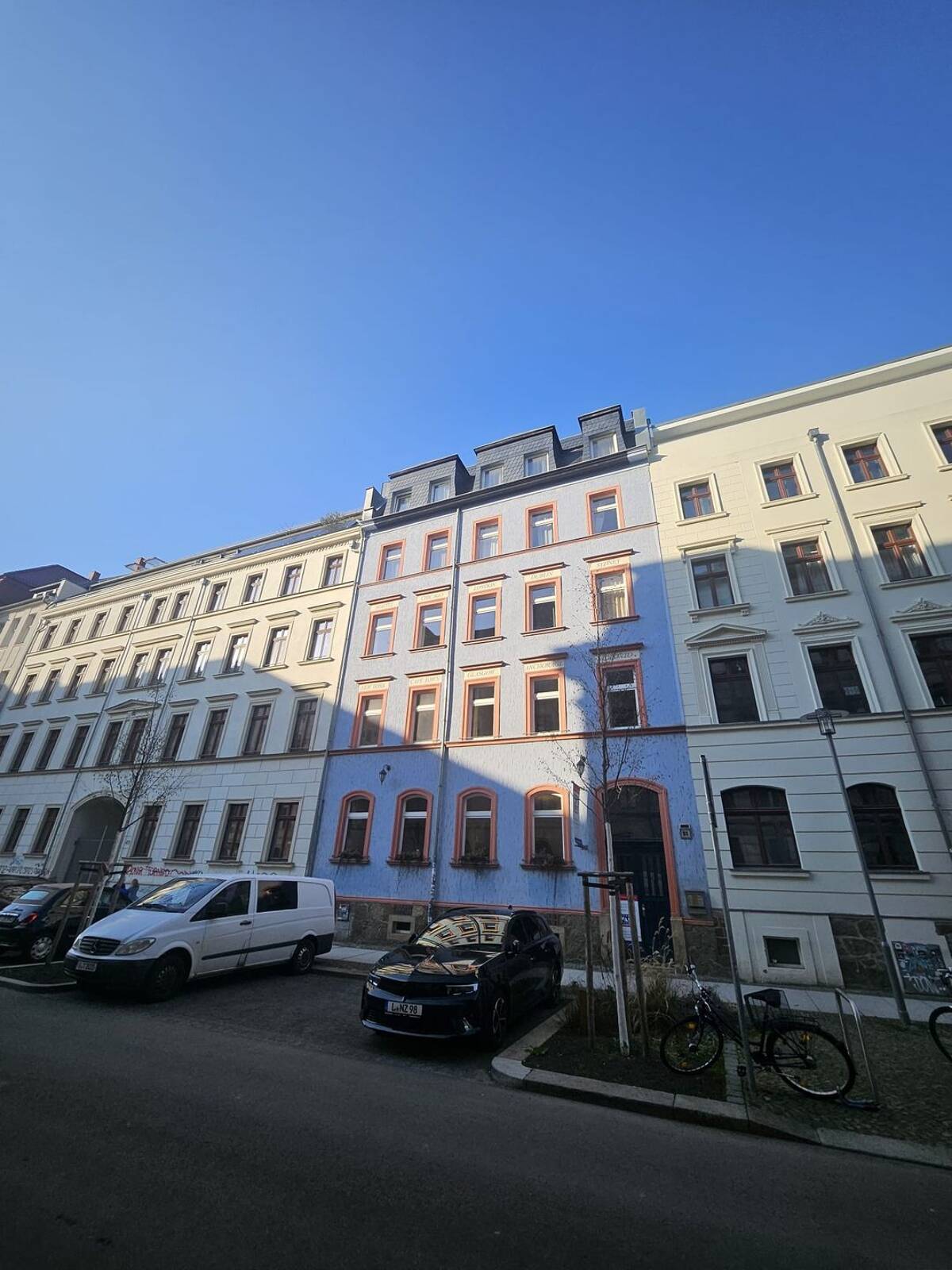 Das Angebot für Marktkenner - saniertes MFH in Zentrum-Süd, komplett freiwerdend – 4107 Leipzig – Bild 1 von 9