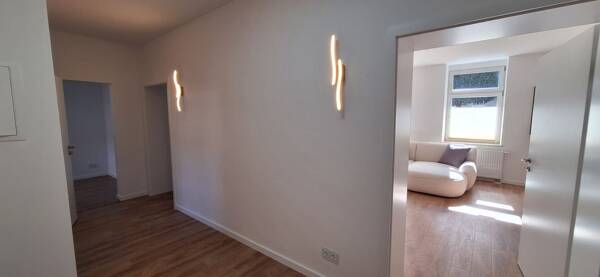 Erdgeschosswohnung in 08058 Zwickau mit 107 m² kaufen