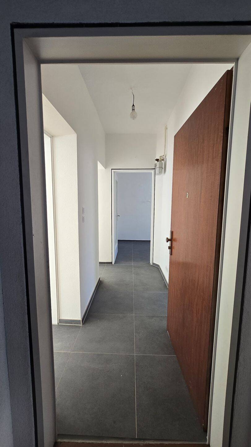 Erstbezug nach Sanierung – Schöne helle 75 m², 3-Zimmer-Altbau Wohnung – Nürnberg – Vorschaubild 3