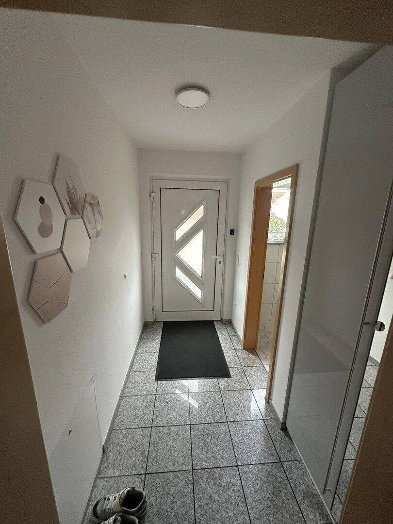 Raumwunder in Bestlage -Stillvolle DHH mit 7 Zimmern & TOP Energieeffizienz A+ – Attenkirchen – Vorschaubild 7