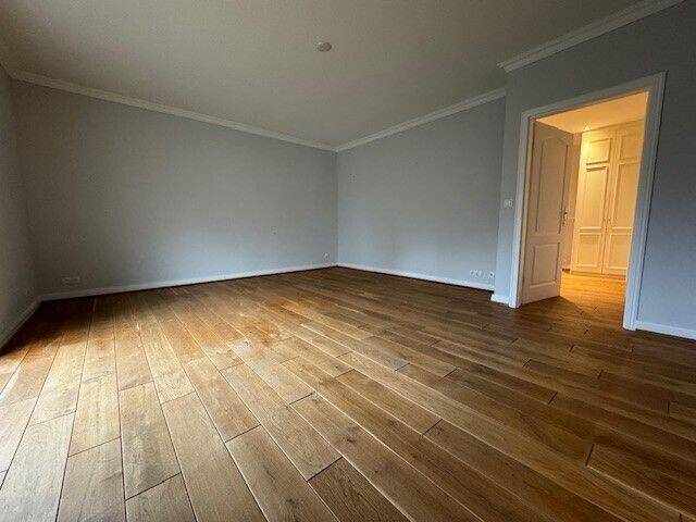 Verfügbar ab 01.10.: 2-Zimmer-Wohnung mit offener Küche, zwei Balkonen und TG-Platz in Uhlenhorst! – Hamburg – Vorschaubild 3