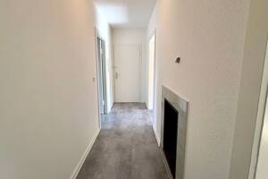 Renovierte 3-Zimmer-Wohnung mit Balkon in beliebter Lage von St. Jürgen – 23560 Lübeck – Vorschaubild 3