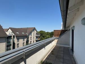 Moderne 2 Zimmer Wohnung auf zwei Etagen mit Balkon!
