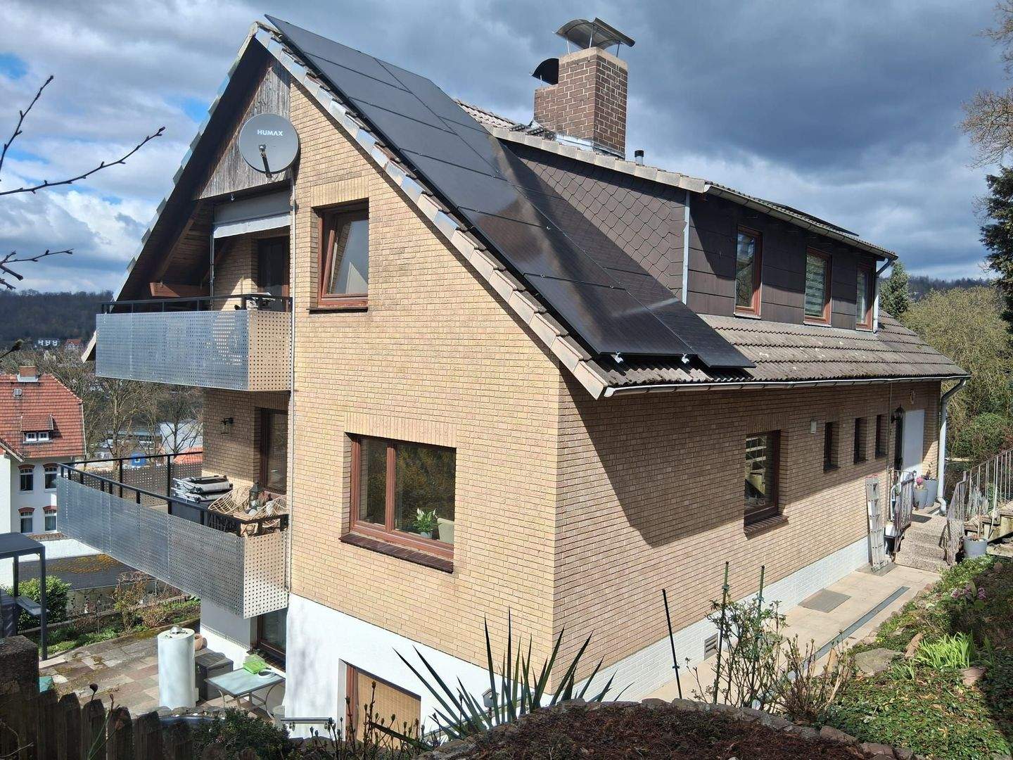 Modernes Wohnen mit Flair und Eleganz inkl. neuer Photovoltaikanlage in der Schönen Aussicht – Hann. Münden – Bild 1 von 9