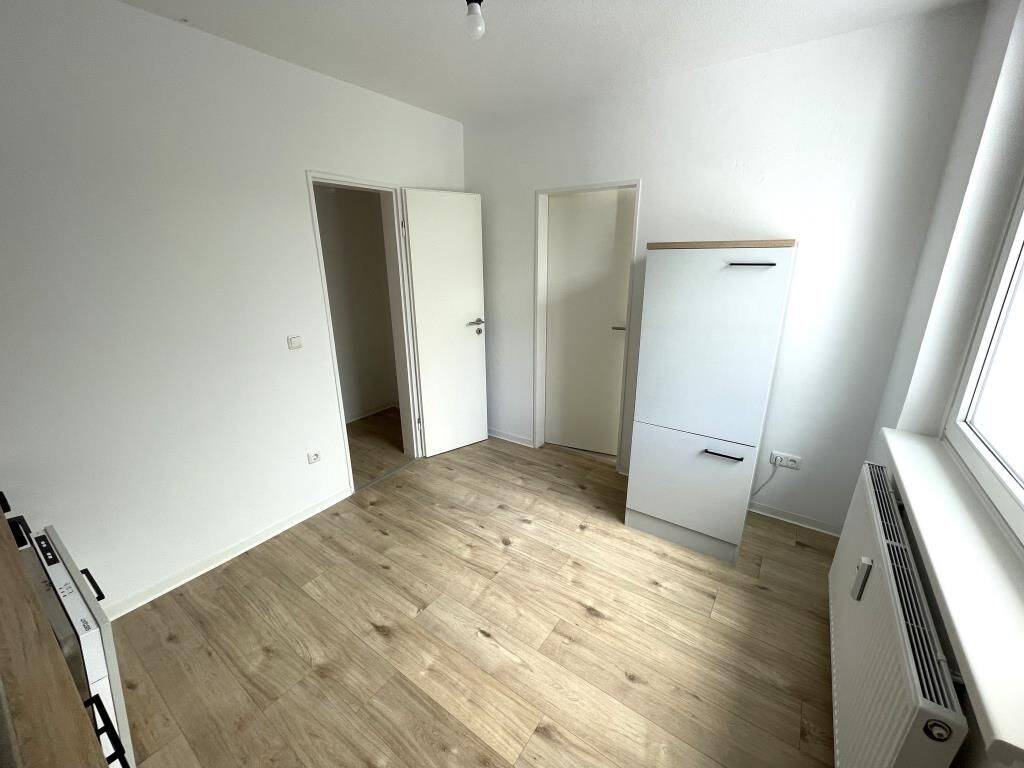 Helle 3-Zimmer-Etagenwohnung mit Küche in Wolfsburg – Wolfsburg – Vorschaubild 6