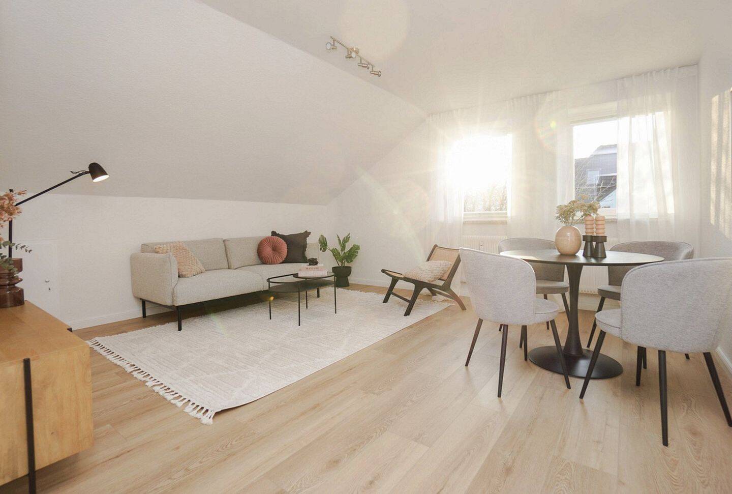 2-Zi. Wohnung in zentraler Wohnlage mit Garage - sofort provisionsfrei zu verkaufen!