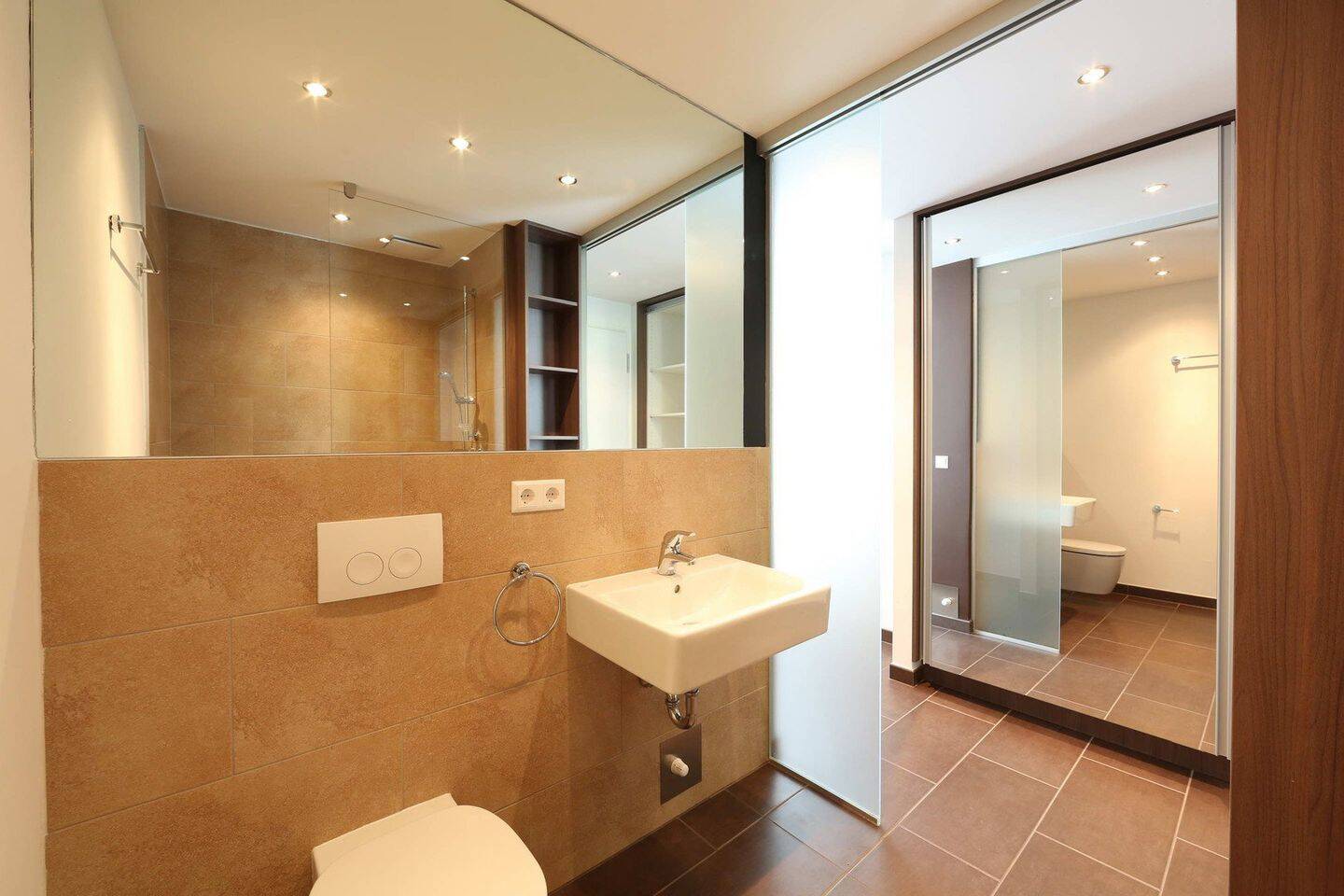 Großes Apartment, Möbiliert, im Zentrum Münchens ab 01.08.26 zu vermieten – München – Vorschaubild 7