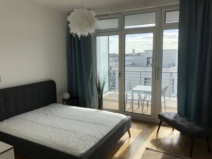 Wunderschöne möblierte, helle 2-Zi-Whg. mit EBK 4. OG Südbalkon mit unverbautem Blick – Berlin – Vorschaubild 7