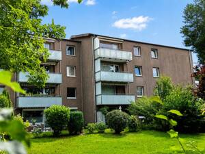 Lichtdurchflutete Whg. in der Endetage mit Balkon und TG-Stellpl. in ruhiger Lage von Eidelstedt