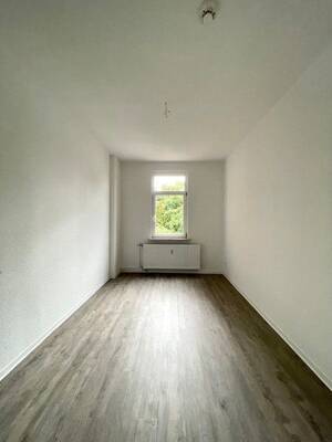 Neu renovierte 4-Zimmer-Wohnung im Altbau! – 7745 Jena – Vorschaubild 3