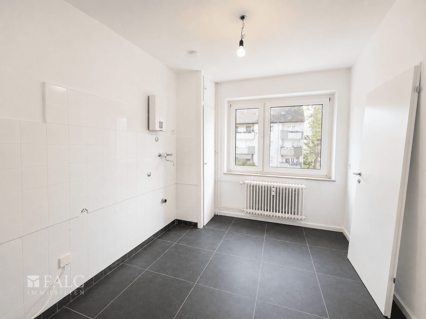 Top renovierte 3-Zimmer-Wohnung mit Balkon in Düsseldorf-Unterrath - sofort bezugsfrei – Düsseldorf – Vorschaubild 7