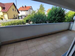 Frisch renovierte, bezugsfreie 3,5-Zimmer-Wohnung mit Balkon und Stellplatz – 91056 Erlangen – Vorschaubild 7