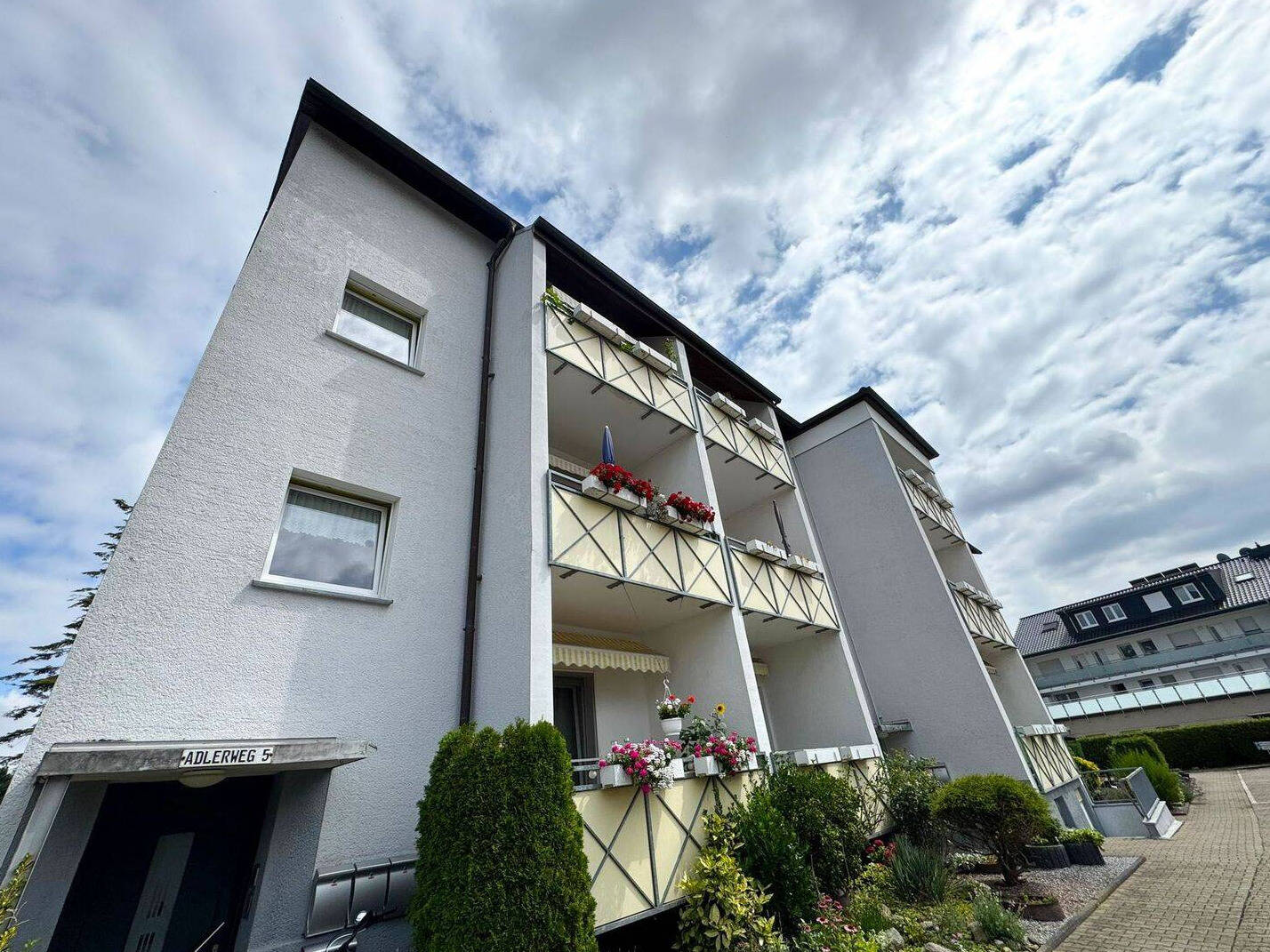 2-Zimmer-Wohnung in Bönen – mit Balkon, Einbauküche, Garage und Gartenmitbenutzung