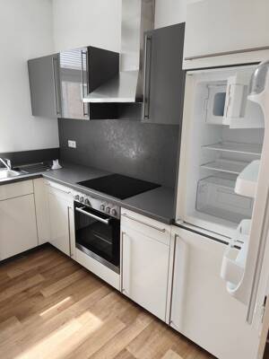 Eine renovierte Wohnung mit EBK