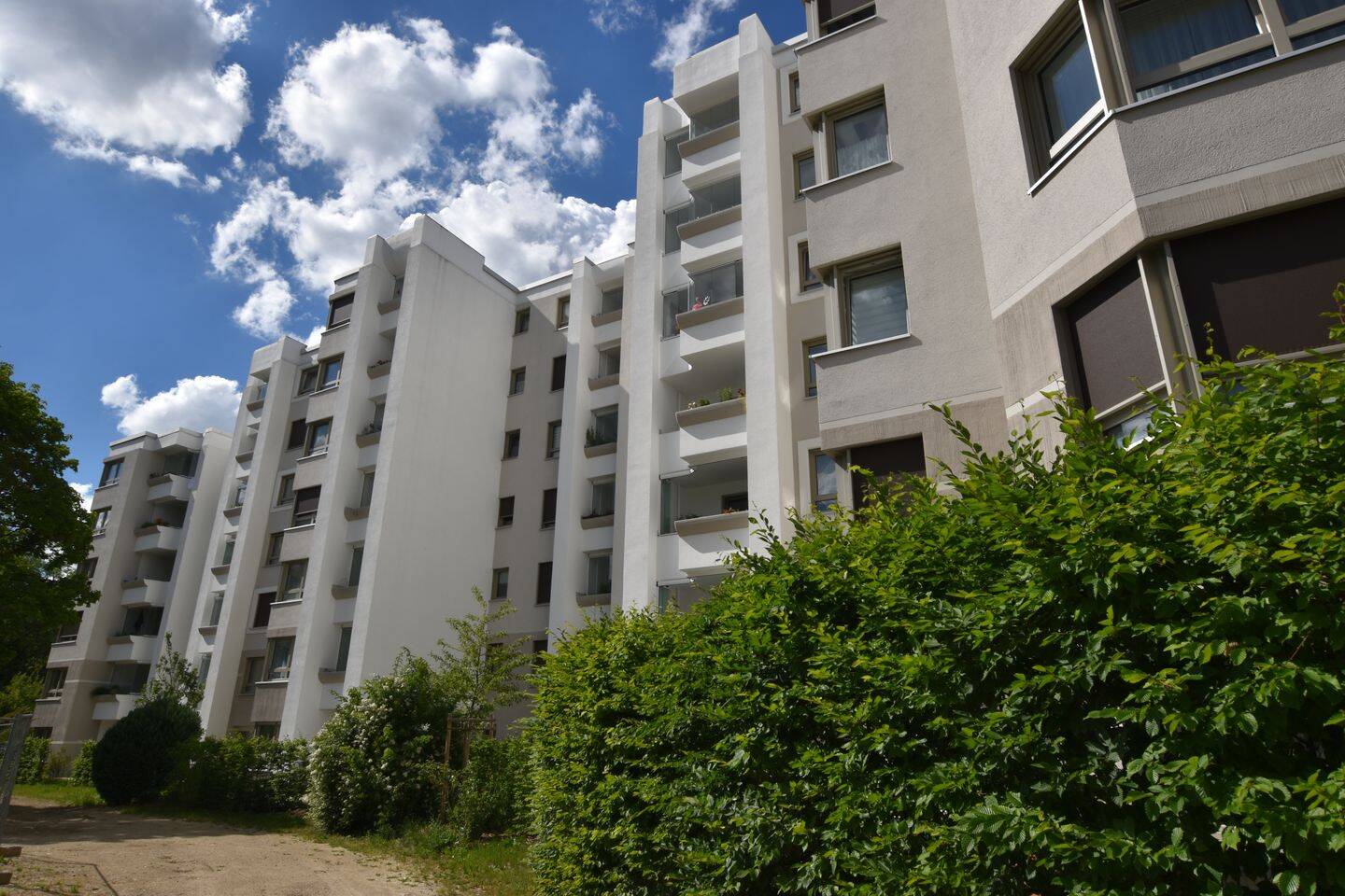 Großhadern - helle sanierte 3 Zimmer Wohnung mit Balkon