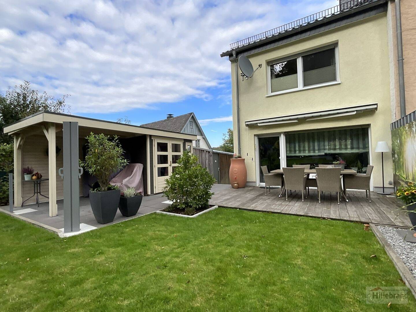 Familienfreundlichesn Wohnen mit Garten - Einziehen und Wohlfühlen! – Brilon – Vorschaubild 2