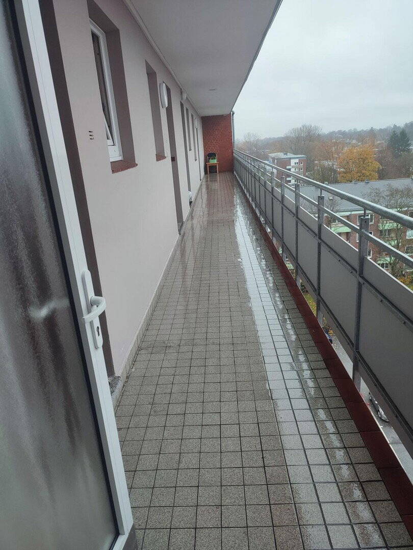 2-Zimmer Wohnung mit Balkon und Stellplatz – Hamburg – Vorschaubild 3