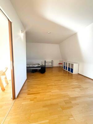 Quadrate nähe Uni | Gepflegte 2 ZKB DG-Wohnung mit Terrasse | TG Stellplätze inkl. – 68159 Mannheim – Vorschaubild 2