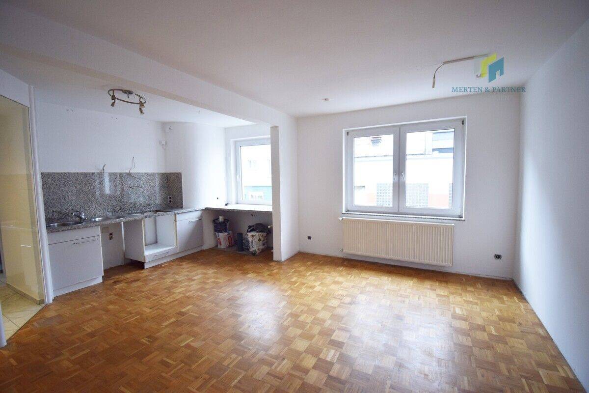 Modernisierte Wohnung im 1. Stockwerk – Wuppertal – Vorschaubild 2
