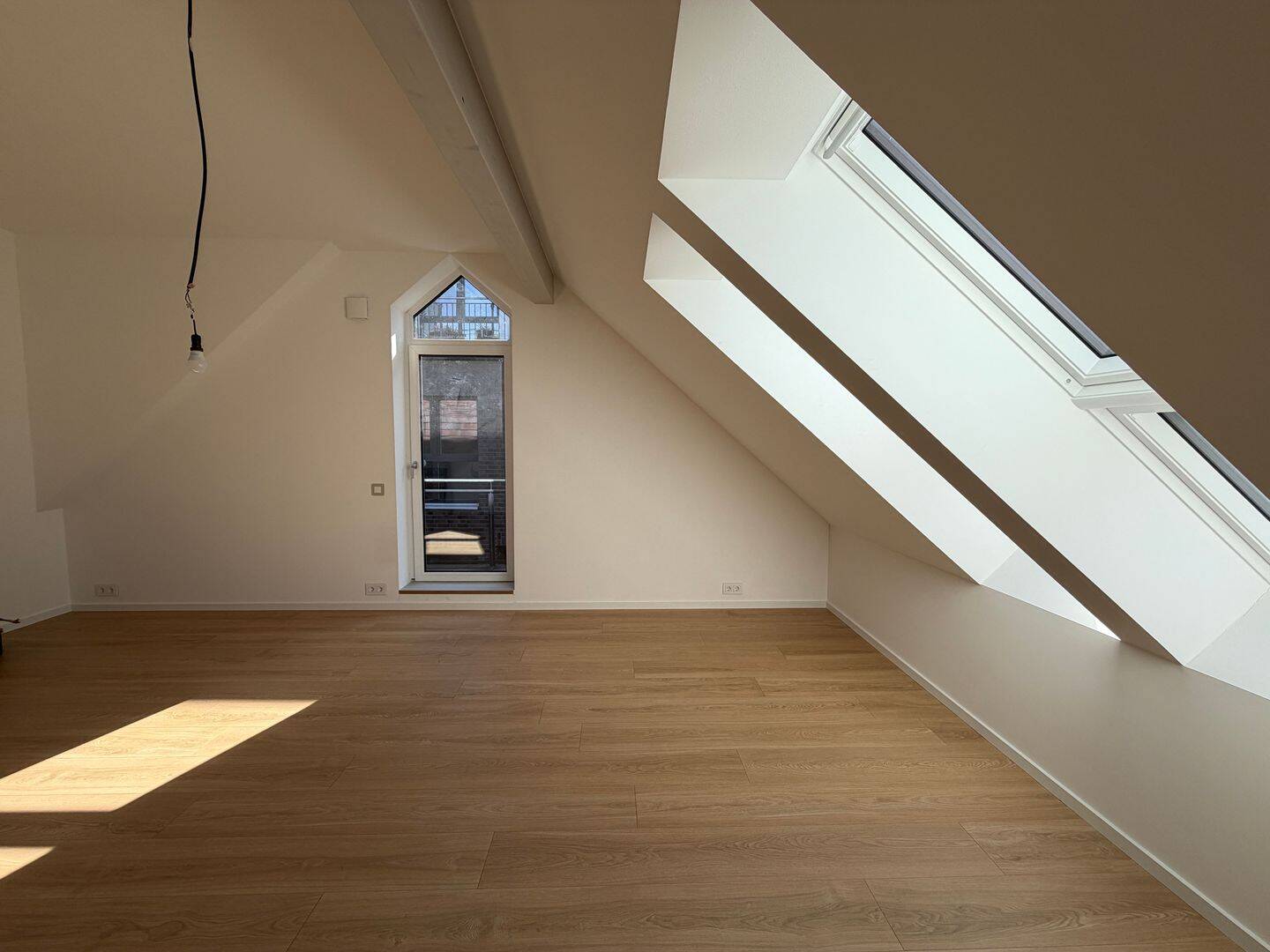 Dachgeschosswohnung im Grünen – Hamburg – Vorschaubild 6