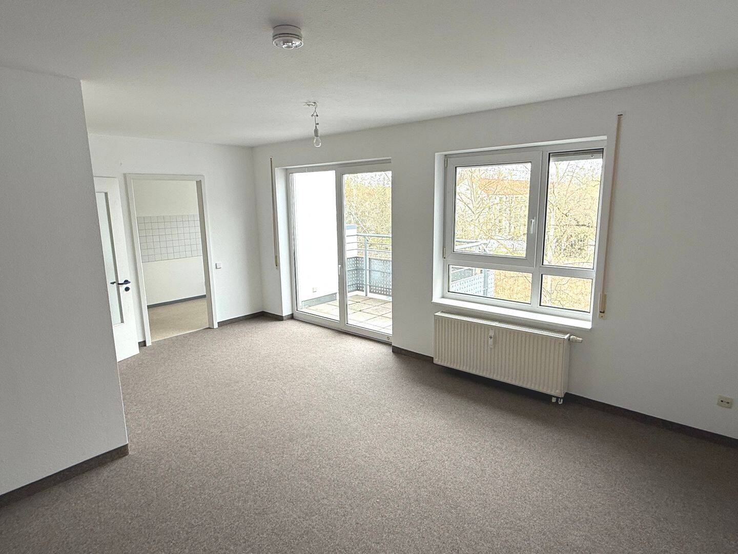 BARRIEREFREI - APARTMENT mit BALKON - SENIOR LIVING -