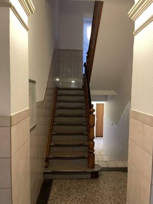 ****Gepflegter Altbau mit 6 Wohnungen in gefragter Innenstadtlage**** – 54290 Trier – Vorschaubild 3