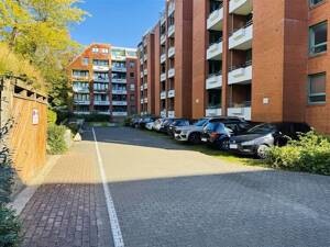 Schöne 2-Zimmer-Whg. mit Balkon u. Tiefgaragenstpl. im Kieler Zentrum // Muhliusstraße, Kiel – 24103 Kiel – Vorschaubild 2