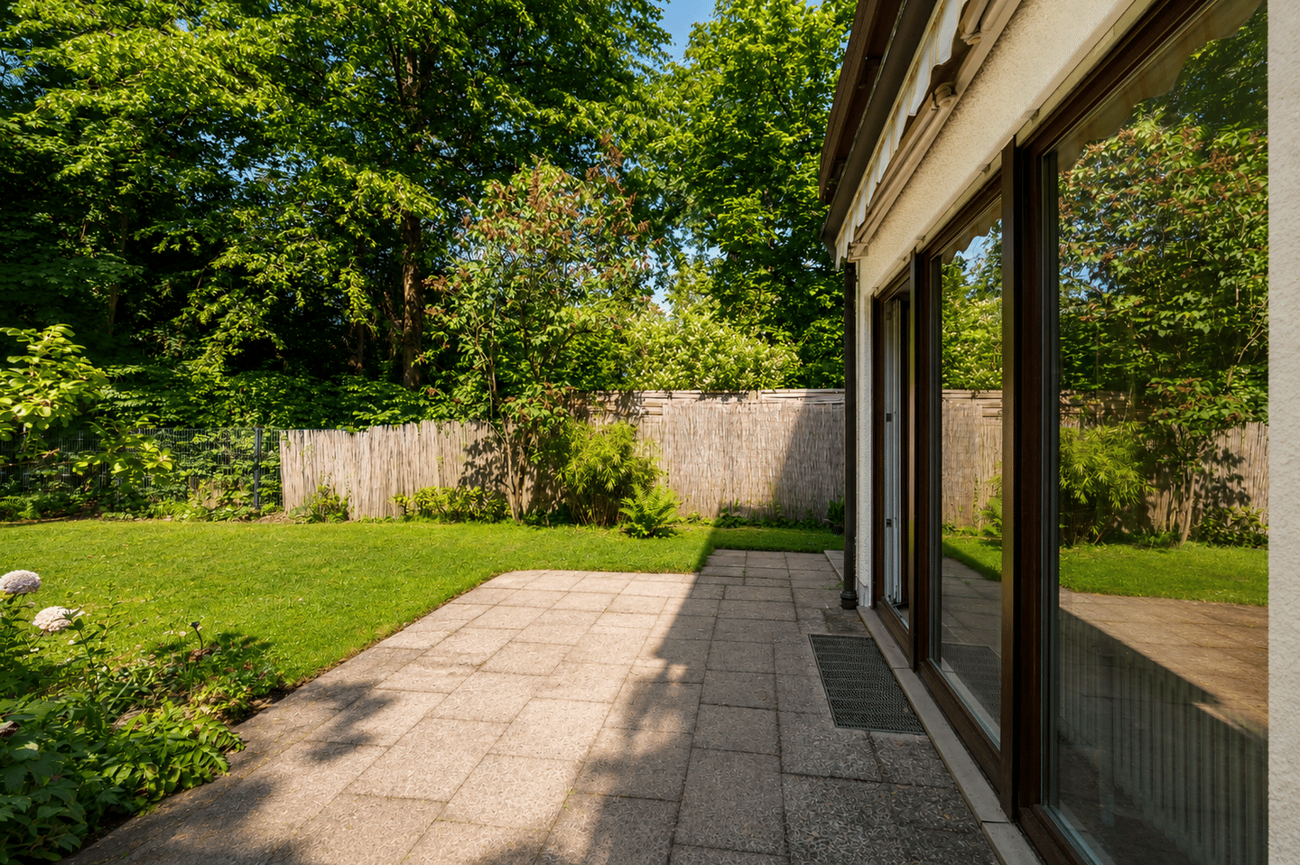 Ihr neues Zuhause im Grünen - Großzügiges Reihenendhaus mit sonnigem Garten – Gräfelfing – Vorschaubild 3