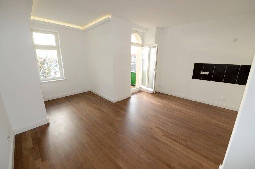 Stilvolle ETW mit Top-Ausstattung! + Parkett + Fußbodenheizung + Wanne & Dusche + Balkon + LED-Licht – Leipzig – Vorschaubild 2