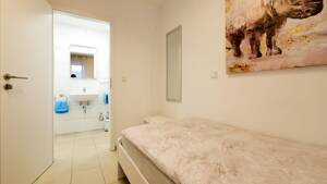 modernes 2-Zimmer-Apartment in Stuttgart-Hofen mit Terrasse - WOHNEN AUF ZEIT – 70378 Stuttgart – Vorschaubild 8