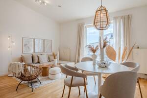 2-Zimmer-Wohnung mit Wasserblick, Balkon & Aufzug in Köpenick – 12557 Berlin – Vorschaubild 1