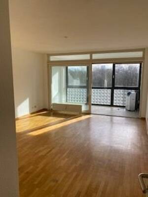 Zentrale 2 Zi.- Wohnung in Hamburg-Eimsbüttel mit sonnigen Balkon – 20357 Hamburg – Vorschaubild 2