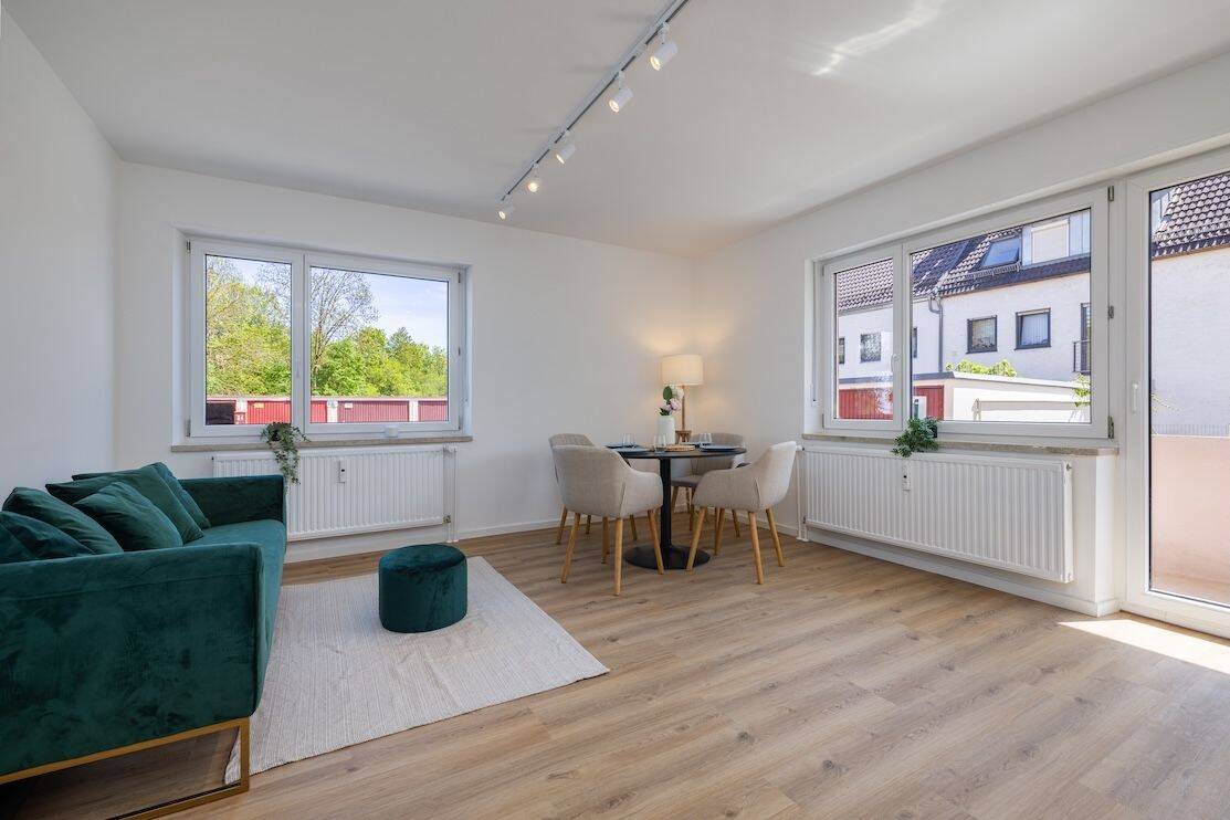Erstbezug nach Sanierung - Hochwertige 4-ZKB mit Balkon & separatem WC in ruhiger Lage – Augsburg – Vorschaubild 2