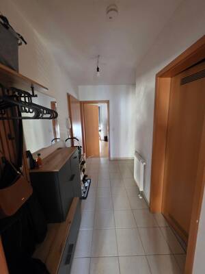 Helle 2-Zimmer-Wohnung mit Balkon & Tiefgarage – Top-Lage in der Neumarkter Altstadt – 92318 Neumarkt in der Oberpfalz – Vorschaubild 5